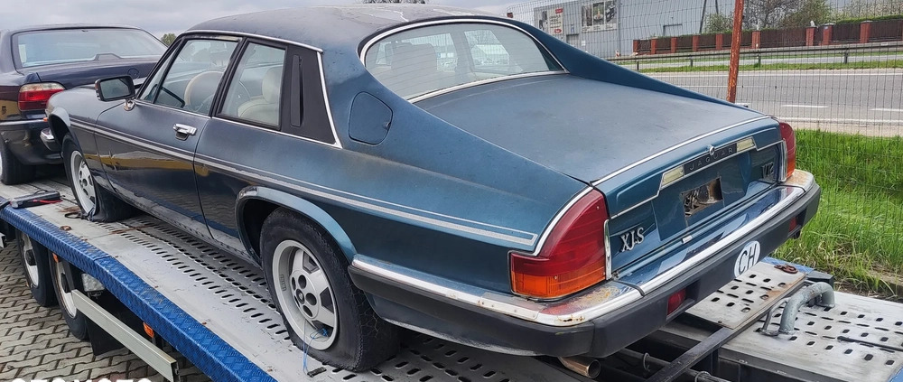Jaguar XJS cena 22500 przebieg: 94988, rok produkcji 1985 z Rawicz małe 22